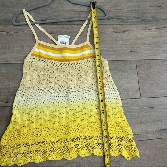 Free People Yellow Cream Stripe Ombre Crochet Knit Y2K Sleeveless Tank M NWT - Picture 8 of 9
